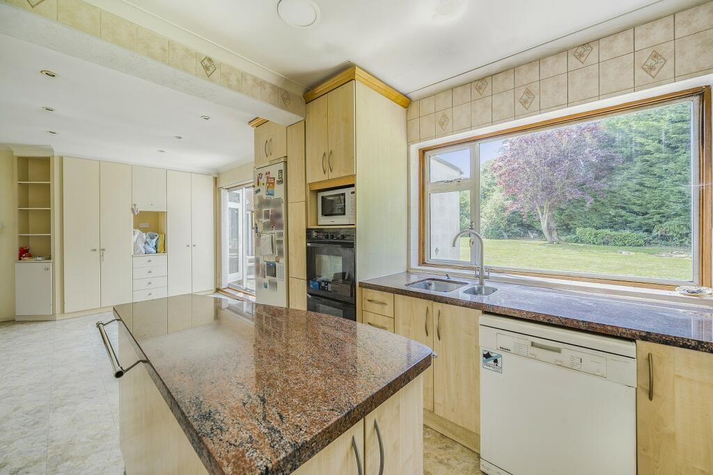 Parkside Drive, Edgware